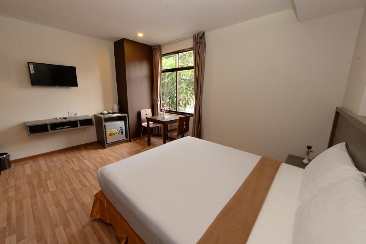 Min Nandar Garden Hotel Thanlyin Экстерьер фото